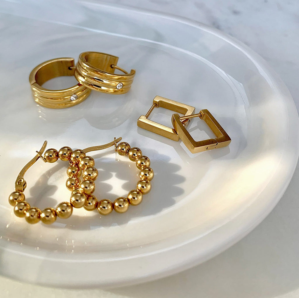 BRIE - GOLD SQUARE HUGGIE EARRINGS